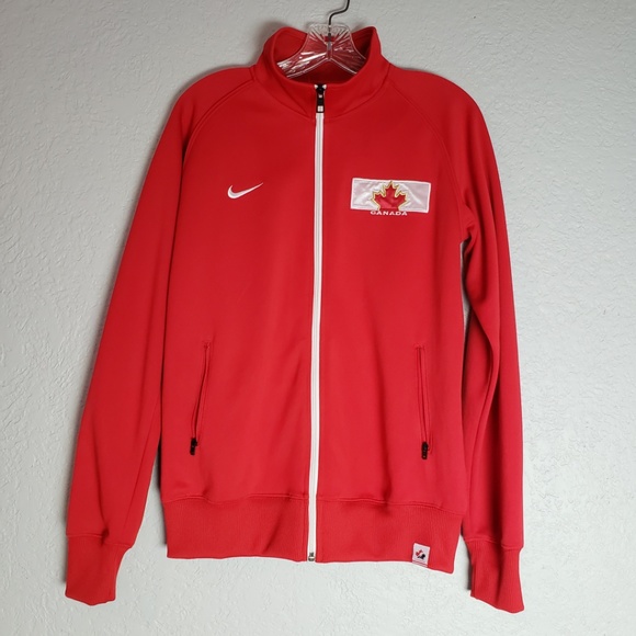 nike sweater canada